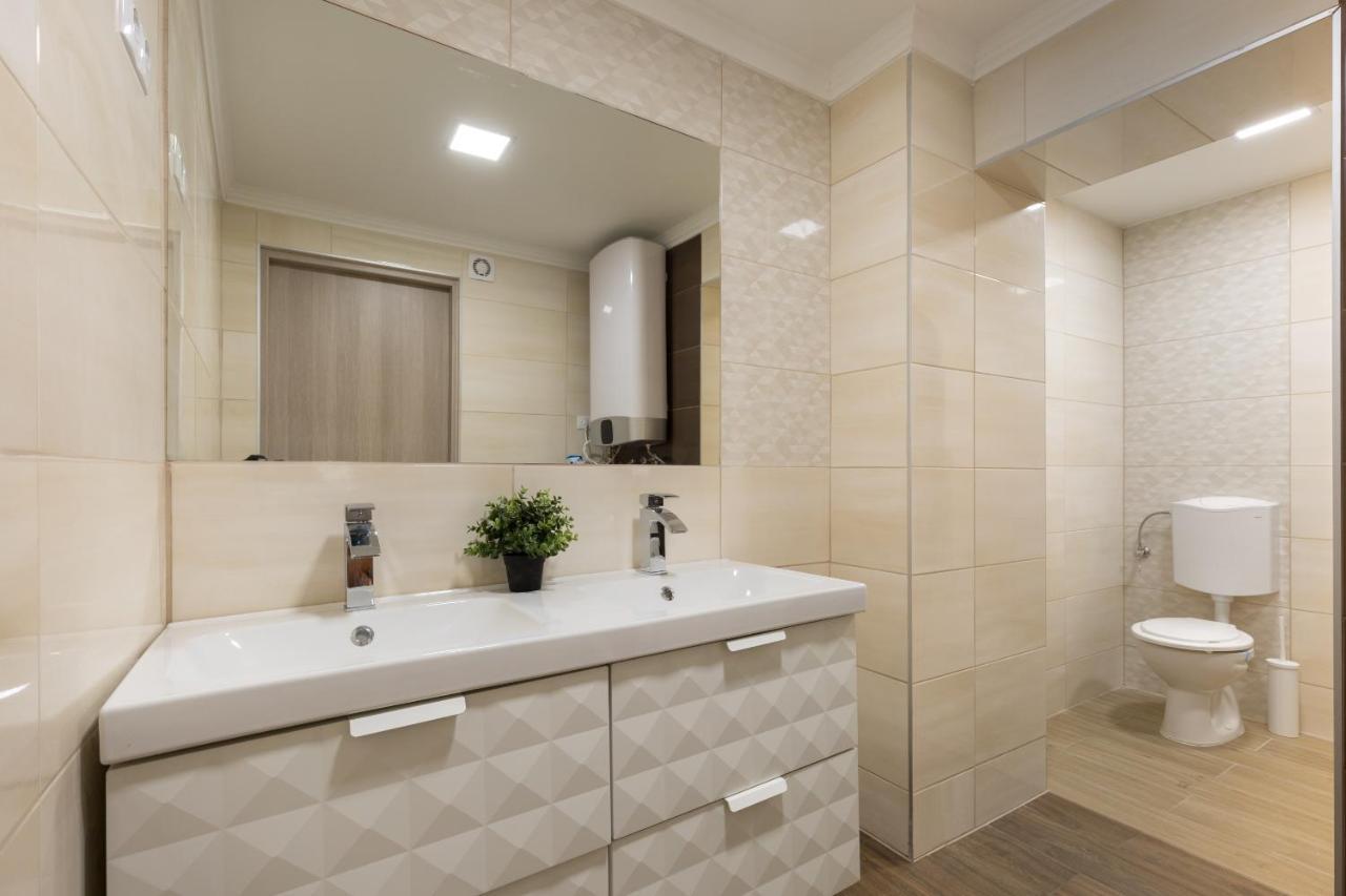 B17 Bajcsy Apartment บูดาเปสต์ ภายนอก รูปภาพ