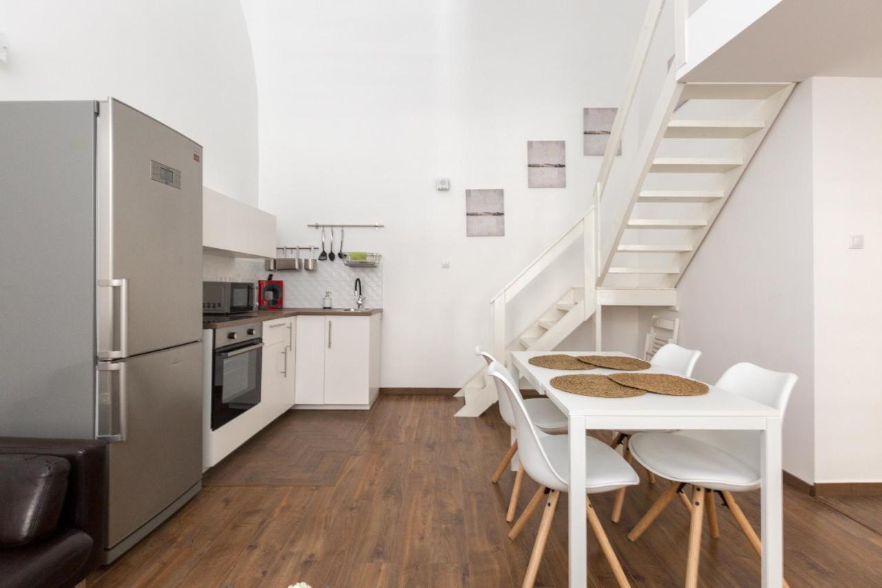 B17 Bajcsy Apartment บูดาเปสต์ ภายนอก รูปภาพ